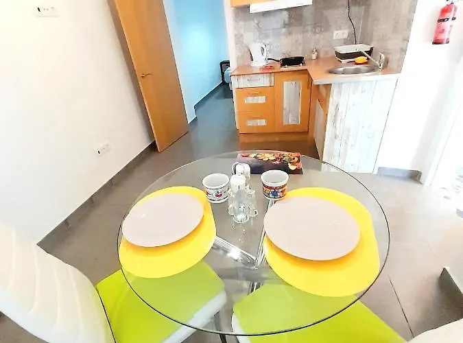 Mexico One Bedroom With Patio And Garden Apartment *