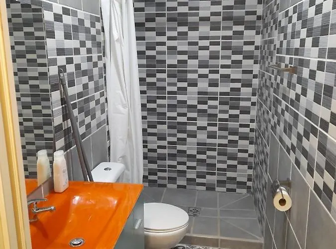 Apartment Mexico One Bedroom With Patio And Garden *